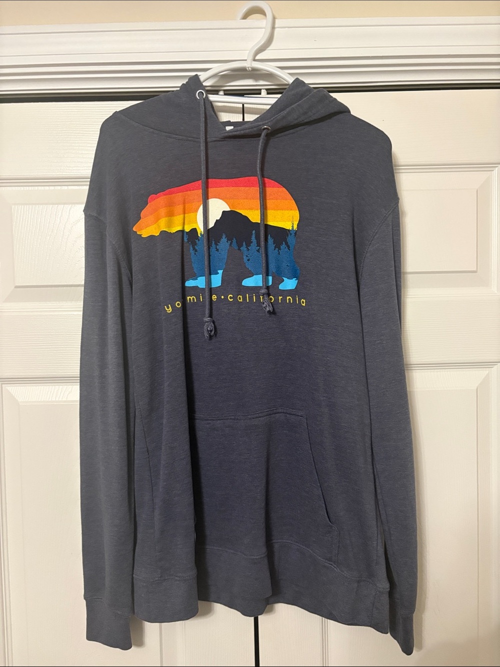 Men's Dark Gray Yosemite Graphic Crewneck Hoodie